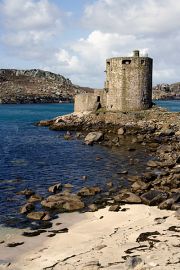 Cromwell’s Castle guards the narrow sea passage between the islands of Tresco and Bryher.